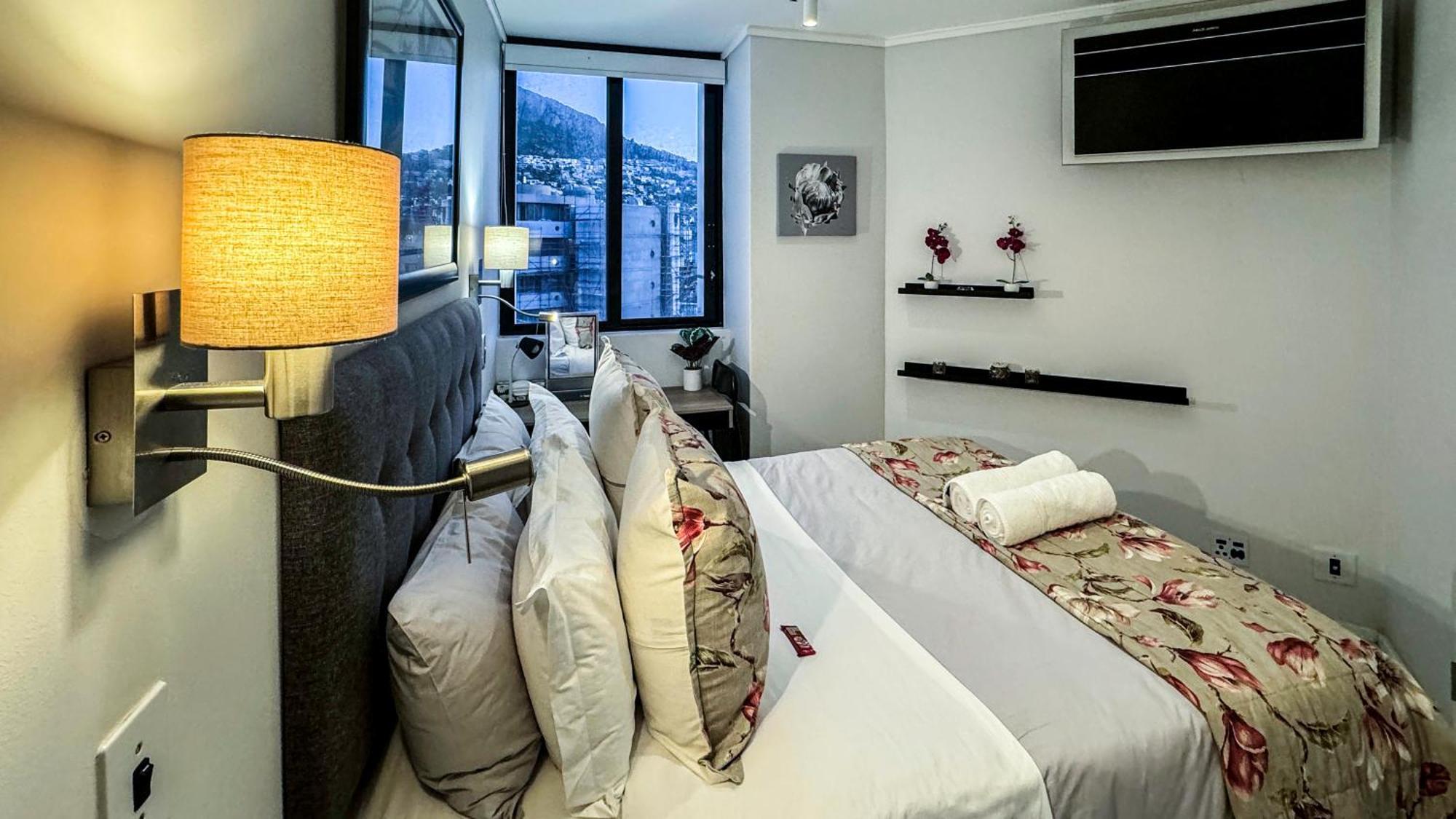 Flamingo Sea Point Sea View Luxury Best Position 1 Bedroom Apartment Queen Size Bed & Inverter For Tv Кейптаун Экстерьер фото